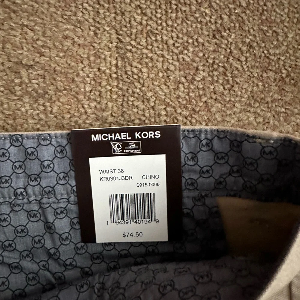 Michael Kors Khaki Chino Flat Front 4 pockets Shorts